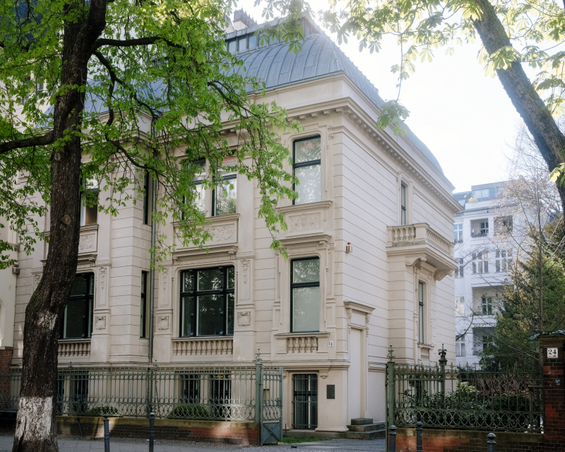 <p>Fasanenstraße 24</p>